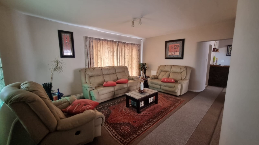 6 Bedroom Property for Sale in Bluewater Bay Western Cape